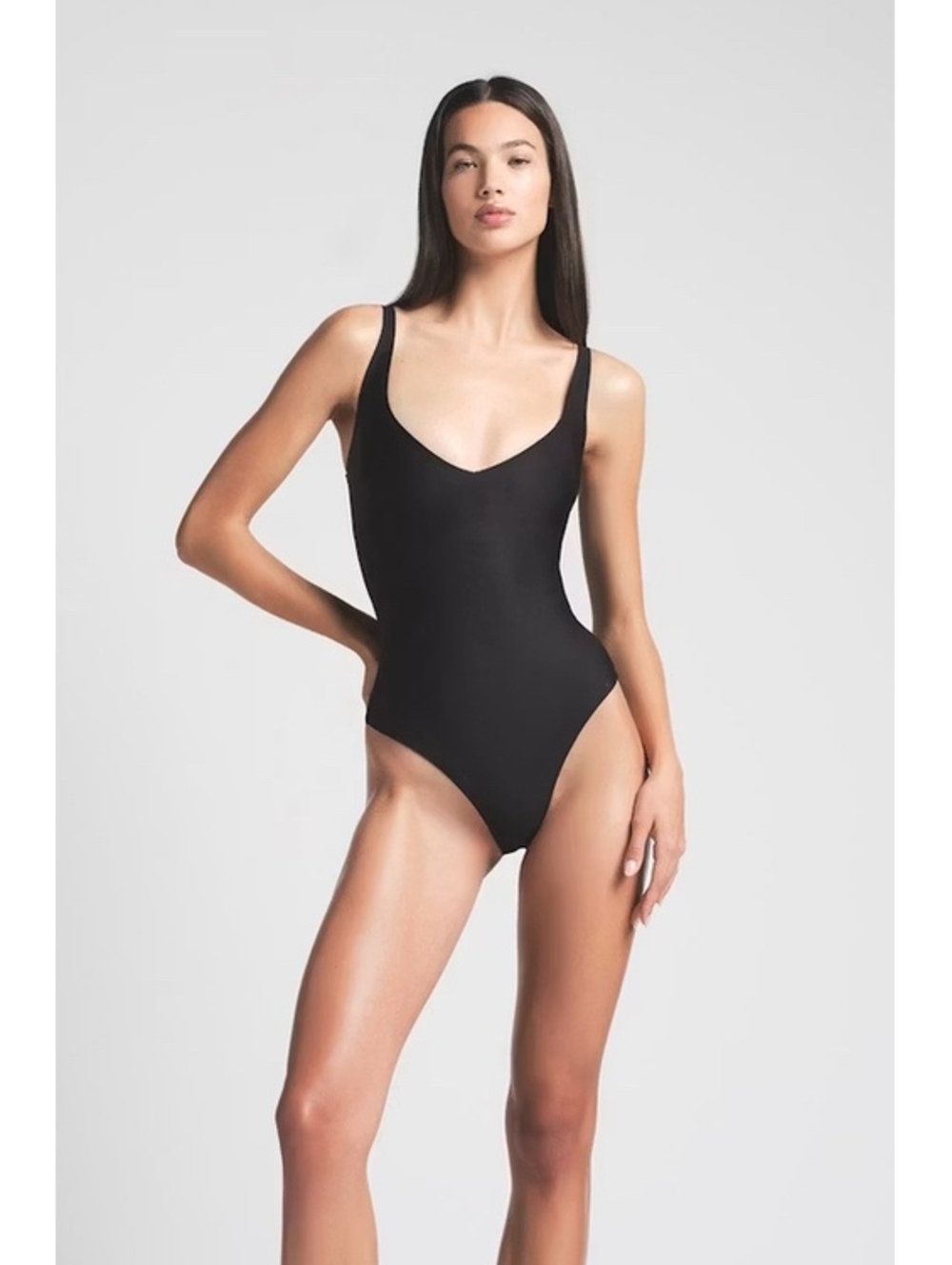 Skims Body Core Sculpt Plunge Thong Bodysuit Color ONYX Size Medium